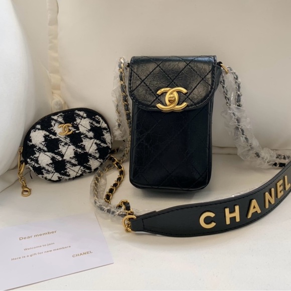 Chanel make up Black and Gold Crossbody Bag with Coin Pouch with box - Picture 1 of 10